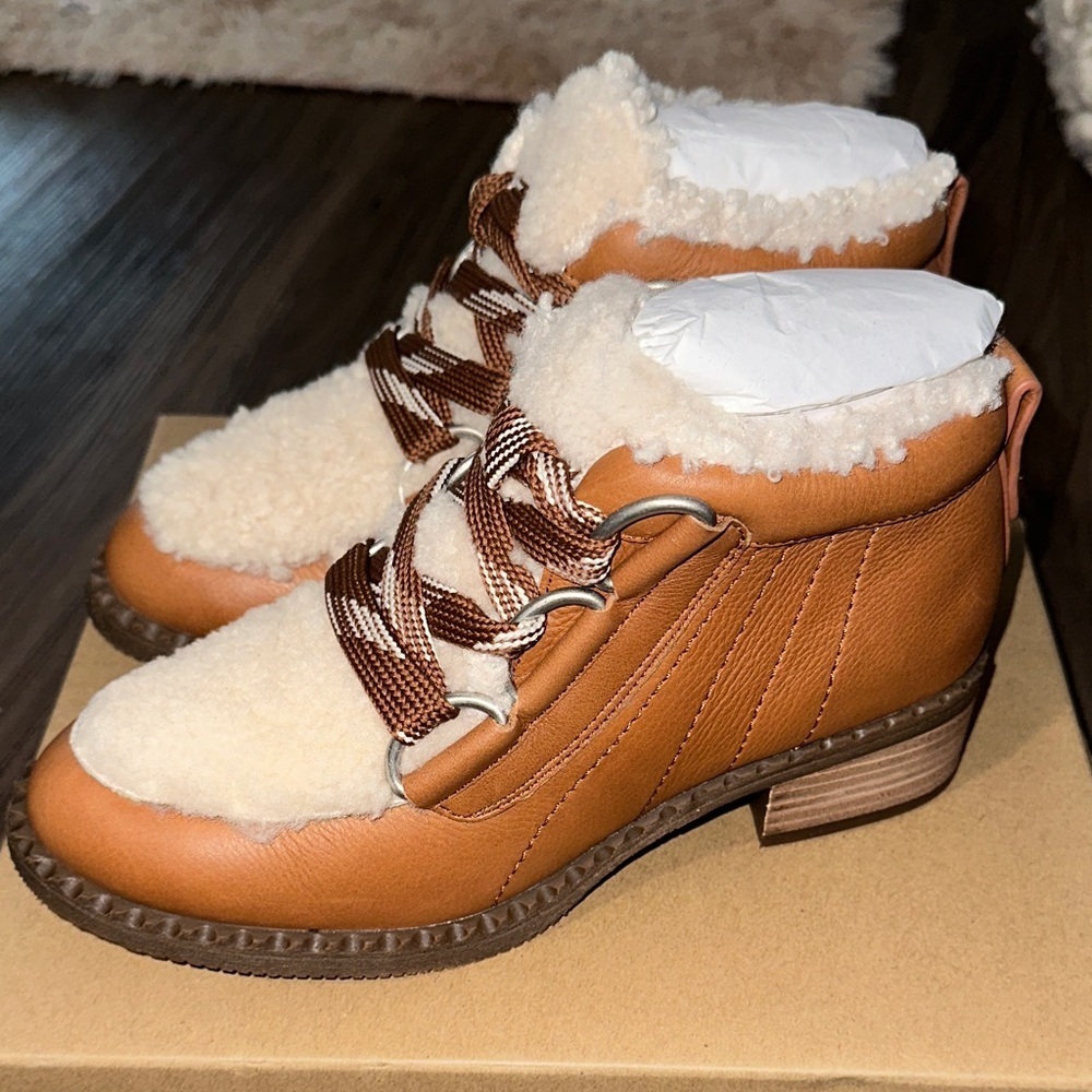 Gentle Souls Faux Shearling Lace-Up Ankle | Tan & Cream | Size 7 | New With Box